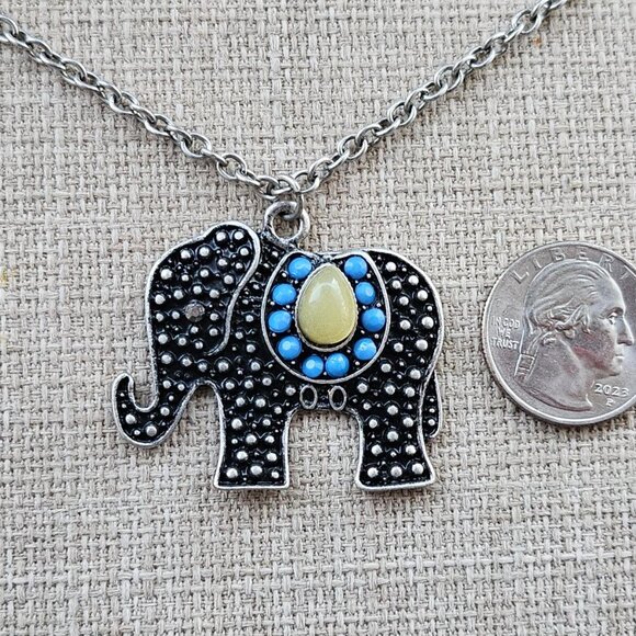 Decree ELEPHANT Pendant Necklace Fashion Jewelry NWT - Picture 9 of 11